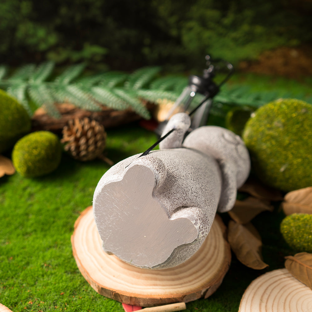 StoneCat™ - håndlavet havestatue af kat med solceller