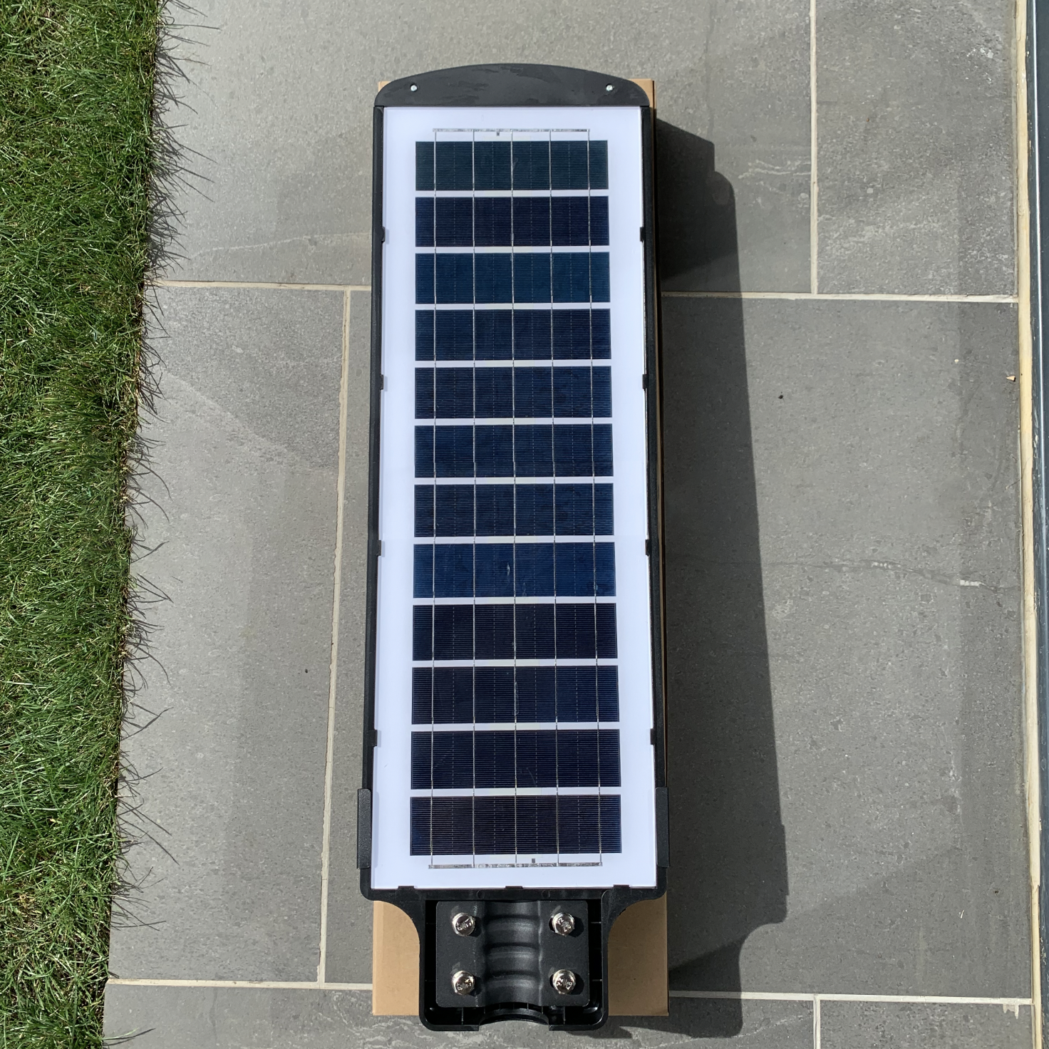 IlluminateSolarMega - 3 Lygter + 1 Gratis 450W/6500 Lumen Ultraklare Solcelle-gadelygter